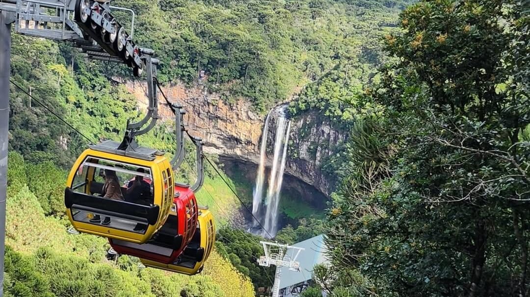 Guia Gramado e Canela o que fazer na Serra Gaúcha 7 Bondinhos aéreos de Canela.