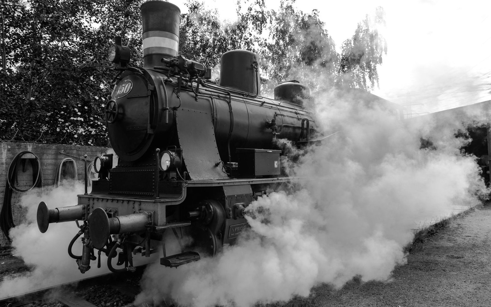 Mundo a Vapor Reaberto: Confira as Novidades da Reforma 2026 4 Estrutura de máquina a vapor em parque temático