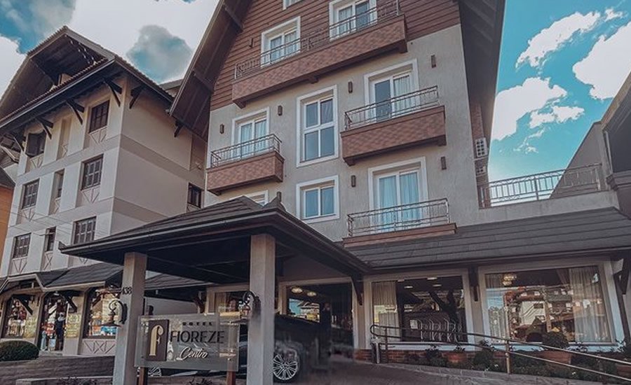 Melhores Hotéis em Gramado para 2024 2 Frente do Hotel Fioreze em Gramado
