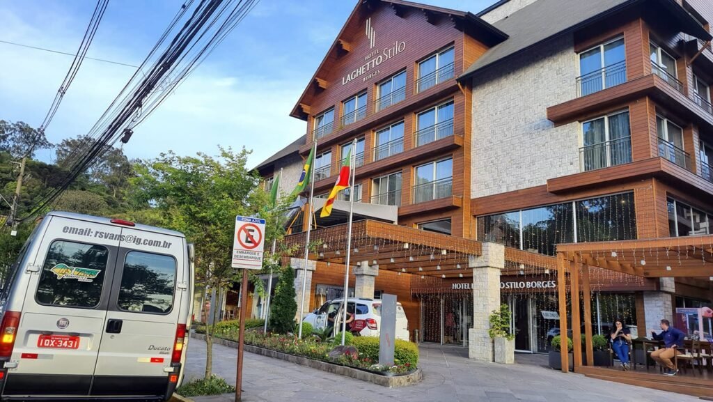 Onde se Hospedar em Gramado? 5 Sugestões de Hotéis 4 Hotel Laghetto Stilo Borges
