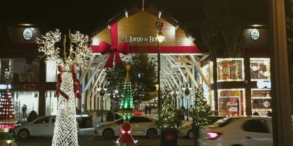 Natal Luz de Gramado 2024 / 2025 : Le Spectacle qui Émerveille les Cœurs 6 Natal Luz Gramado, Largo da Borges