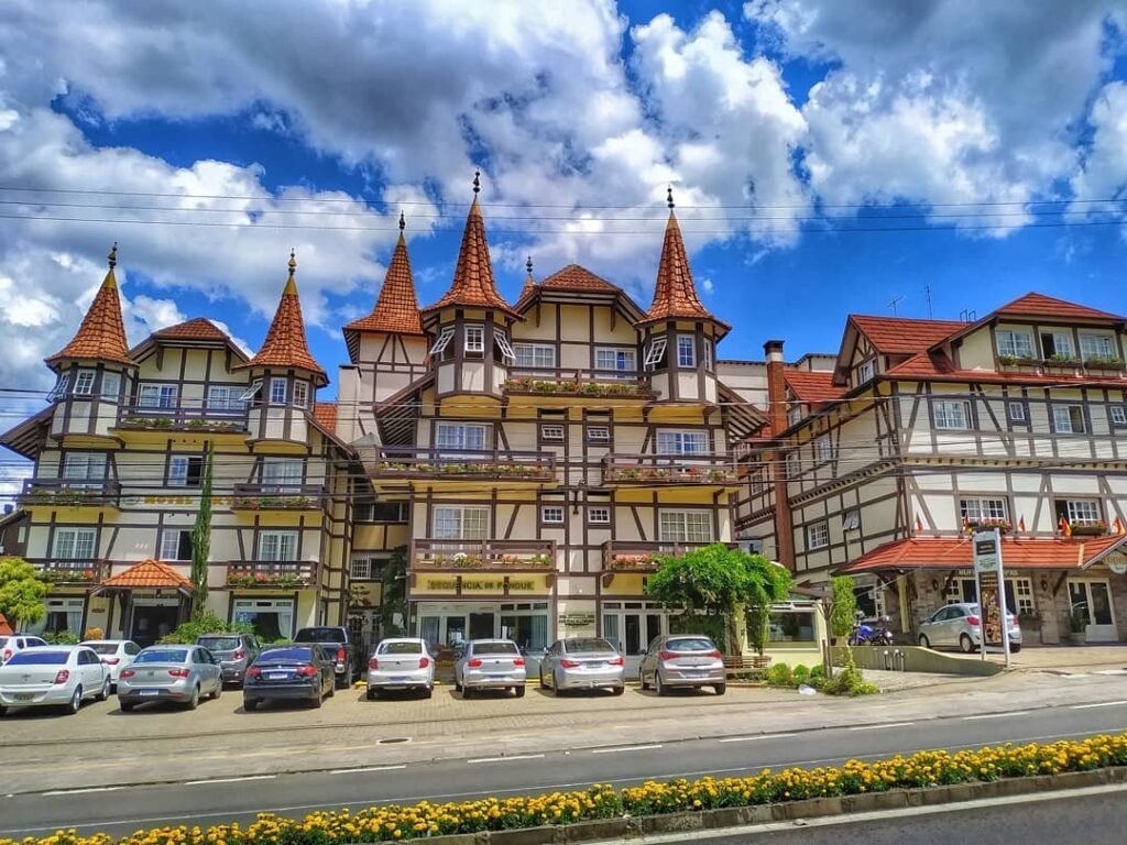 Onde se Hospedar em Gramado? 5 Sugestões de Hotéis 3 Sky Hotel Gramado, Avenida das Hortênsias, 680, Gramado