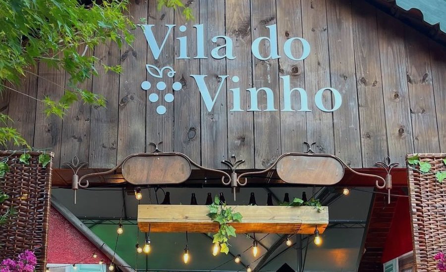 Vindima em Gramado 2024: Celebre a Colheita da Uva 2 Entrada da vila do vinho em Gramado